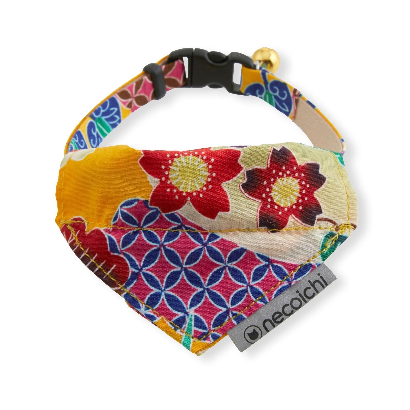 Bandana Cat Collar With Air Tag Pocket (Yukata Yellow)